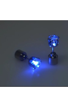 Led Işıklı Kristal Küpe Mavi Led Işıklı Kristal Küpe Mavi