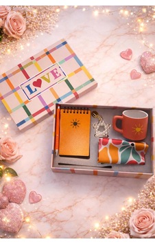 Dekoratif Kutu - Sevgiliye Hediye Kutu Özel Tasarım Kupa, Defter, Kalem Ve Aksesuar Seti