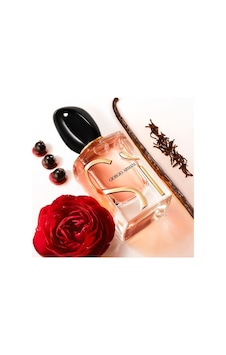 Giorgio Armani Si Intense Kadın Parfüm EDP 30 ML Giorgio Armani Si Intense Kadın Parfüm EDP 30 ML