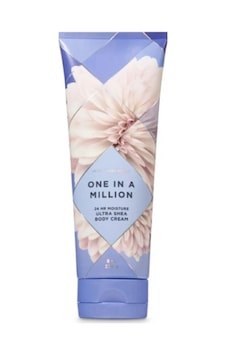 Bath & Body Works One İn A Million Shea İçeren Vücut Kremi 226gr Bath & Body Works One İn A Million Shea İçeren Vücut Kremi 226gr