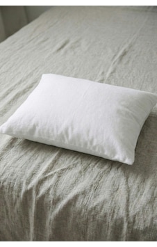 1 Adet 800 Gr Silikon Yastık Yıkanabilir & Nefes Alan 50x70 Cm Beyaz 1 Adet 800 Gr Silikon Yastık Yıkanabilir & Nefes Alan 50x70 Cm Beyaz