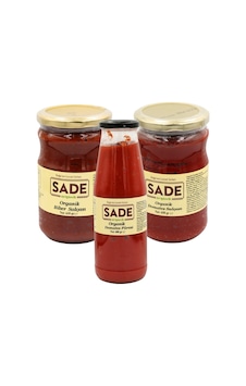 Sade Organik Domates+biber Salçası+domates Püresi Sade Organik Domates+biber Salçası+domates Püresi