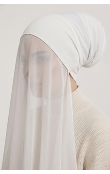 Sonbaharmoda Hazır Pratik Boru Boneli Şifon Şal Siyah Şık, Rahat Ve Kullanışlı Tek Parça Tasarım Beyaz Sonbaharmoda Hazır Pratik Boru Boneli Şifon Şal Siyah Şık, Rahat Ve Kullanışlı Tek Parça Tasarım Beyaz