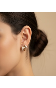 Xuping Modern Tasarımlı Zirkon Taşlı Gold Çelik Küpe Xuping Modern Tasarımlı Zirkon Taşlı Gold Çelik Küpe