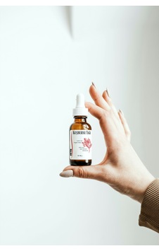 Soğuk Sıkım Kuşburnu Yağı 30 Ml Cilt Lekesi, Kırışıklık Çatlak Izleri Kolagen Gençleştirici Soğuk Sıkım Kuşburnu Yağı 30 Ml Cilt Lekesi, Kırışıklık Çatlak Izleri Kolagen Gençleştirici