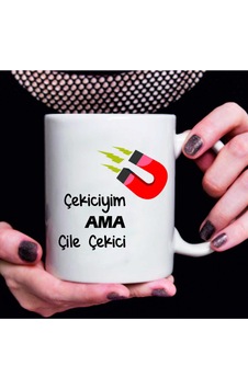 Beyaz Çekiciyim Ama Çile Çekici Baskılı Kupa Beyaz Çekiciyim Ama Çile Çekici Baskılı Kupa