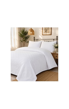 Çift Kişilik Beyaz Dama Desenli Pike Otel Pikesi %100 Pamuk 200 X 230 Cm Beyaz Beyaz Çift Kişilik Beyaz Dama Desenli Pike Otel Pikesi %100 Pamuk 200 X 230 Cm Beyaz Beyaz