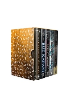 Karanlık Zihinler Serisi Kutulu Set 5  Kitap
