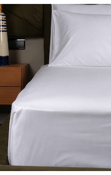 San Marino Serisi %100 Pamuk Saten Tek Kişilik Otel Çarşafı 180 280cm 120tel Beyaz San Marino Serisi %100 Pamuk Saten Tek Kişilik Otel Çarşafı 180 280cm 120tel Beyaz