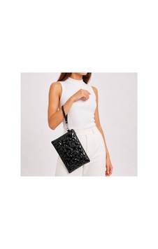 Wikidays.s Moda Trendi Kadın Orta Boy Yıldız Desenli El Çantası - Parlak Dokulu Bilek Askılı Portföy Clutch Siyah Wikidays.s Moda Trendi Kadın Orta Boy Yıldız Desenli El Çantası - Parlak Dokulu Bilek Askılı Portföy Clutch Siyah