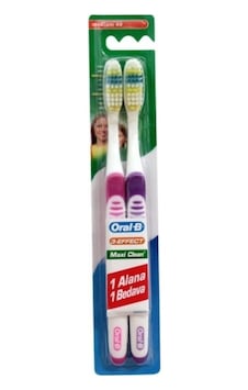 Oral-B 3-Effect Maxi Clean 1+1 Diş Fırçası Medium Oral-B 3-Effect Maxi Clean 1+1 Diş Fırçası Medium