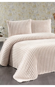 Granada Peluş Çift Kişilik Yatak Örtüsü Krem Krem Granada Peluş Çift Kişilik Yatak Örtüsü Krem Krem