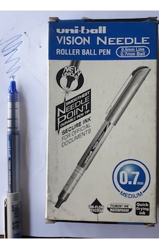 Uni-ball Pilot / Roller Kalem 0.7 MM Mavi Vision Needle 12 Adet Uni-ball Pilot / Roller Kalem 0.7 MM Mavi Vision Needle 12 Adet