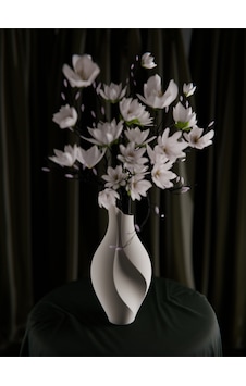 Modern Spiral Formlu Dekoratif Vazo Mat Beyaz 3d Tasarım Modern Spiral Formlu Dekoratif Vazo Mat Beyaz 3d Tasarım