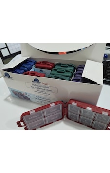 Bluewell Maxi Renkli Haftalık Günlük Saklama Kutusu 12'li Bluewell Maxi Renkli Haftalık Günlük Saklama Kutusu 12'li