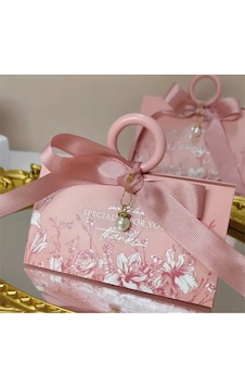 Pembe Romantik Hediye Seti Ayıcık + Kolye + Kar Küresi + Işıklı Çiçek + Mini Şişe Dekor Sevgiliye Özel Hediye Kutusu -