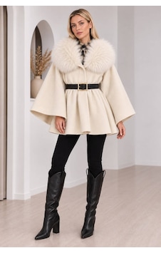 Moda Banuş Kürk Yaka Kemerli Kaşe Ekru Panço Moda Banuş Kürk Yaka Kemerli Kaşe Ekru Panço