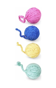 Majo Kedi Oyuncağı Kuyruklu Örgü Top 4 Cm X 4 Adet Majo Kedi Oyuncağı Kuyruklu Örgü Top 4 Cm X 4 Adet