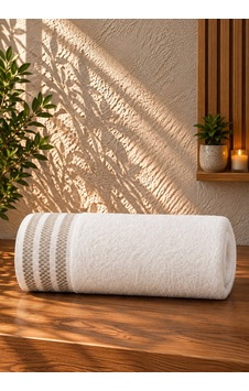 Sade Şık Banyo Ve Beden Havlusu %100 Pamuklu 70x140 Ekru Sade Şık Banyo Ve Beden Havlusu %100 Pamuklu 70x140 Ekru