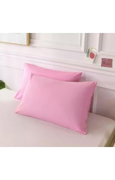 Pembe Renkli Pamuklu Kumaştan Kapaklı Yastık Kılıfı 2 Adet Pembe Renkli Pamuklu Kumaştan Kapaklı Yastık Kılıfı 2 Adet