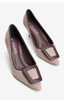 Mubiano Kadın Süet Topuklu Ayakkabı Stiletto Sivri Burun Toka Detaylı Nina Vizon