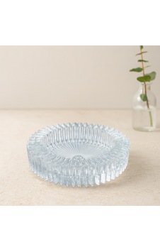 Güneş Desenli Yuvarlak Cam Küllük 14.5 Cm Güneş Desenli Yuvarlak Cam Küllük 14.5 Cm