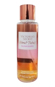 Victoria’s Secret Velvet Petals Sunkissed Fragrance Mist Vücut Spreyi 250 ML Victoria’s Secret Velvet Petals Sunkissed Fragrance Mist Vücut Spreyi 250 ML