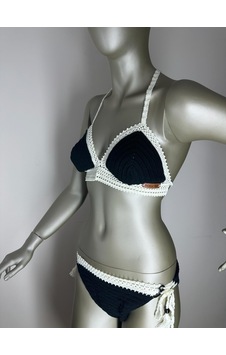 İvita Siyah-bej 2 Renk Dantel Detaylı Çok Tarz El Örgüsü Bikini İvita Siyah-bej 2 Renk Dantel Detaylı Çok Tarz El Örgüsü Bikini