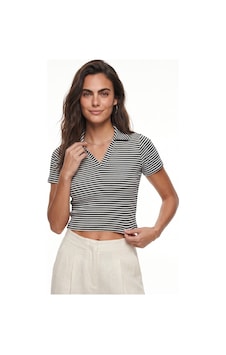 Onloox Kadın Siyah Siyah Beyaz Pamuklu Likralı Kaşkorse Polo Yaka Crop Çizgili Kısa Kollu Basic T-shirt Onloox Kadın Siyah Siyah Beyaz Pamuklu Likralı Kaşkorse Polo Yaka Crop Çizgili Kısa Kollu Basic T-shirt