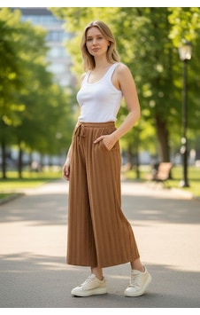 Eren Style Kadın Geniş Paça Pantolon Kahverengi Eren Style Kadın Geniş Paça Pantolon Kahverengi