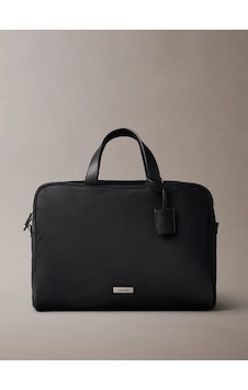 Calvin Klein Erkek Marka Logolu Günlük Kullanıma Uygun Siyah Laptop & Evrak Çantası Lv04d3144g Ub1 SİYAH Calvin Klein Erkek Marka Logolu Günlük Kullanıma Uygun Siyah Laptop & Evrak Çantası Lv04d3144g Ub1 SİYAH