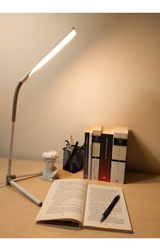 Usb Modern Led Masa Lambası