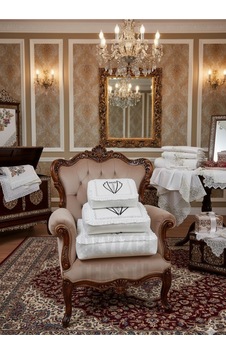 Çeyizlik Damat Figürlü Saten Dantelli Krem 3lü Bohça, Nişan Gelin Damat Hurcu 3lü, Damat Bohçası - Bztcy000000016135 Altın Çeyizlik Damat Figürlü Saten Dantelli Krem 3lü Bohça, Nişan Gelin Damat Hurcu 3lü, Damat Bohçası - Bztcy000000016135 Altın