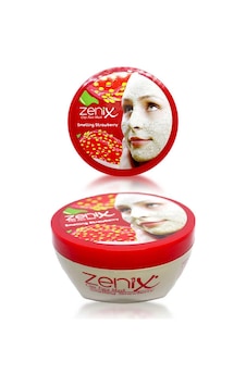 Zenix Kil Maske 350 Ml Smelling Strawberry Zenix Kil Maske 350 Ml Smelling Strawberry