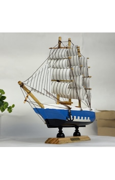 Bakgelal El Yapımı Ahşap Yelkenli Gemi Modeli 24 Cm Ev Ve Ofis Dekoratif Masa Üstü Denizci Temalı Maket - Bga24cmgemi002 Bakgelal El Yapımı Ahşap Yelkenli Gemi Modeli 24 Cm Ev Ve Ofis Dekoratif Masa Üstü Denizci Temalı Maket - Bga24cmgemi002