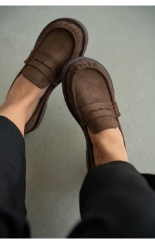 Selin Shoes Livo Kalın Ve Düz Taban Klasik Kadın Ayakkabı- Kahve Süet Kahverengi Selin Shoes Livo Kalın Ve Düz Taban Klasik Kadın Ayakkabı- Kahve Süet Kahverengi