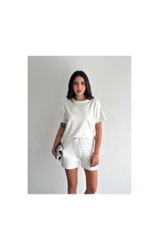 Gugus Kadın Kısa Şortlu/t-shirt 2li Takım Modal Kumaş Beyaz Gugus Kadın Kısa Şortlu/t-shirt 2li Takım Modal Kumaş Beyaz