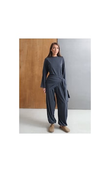 Paw Garage Kadın Vera İthal Denim Efekt Cupra Tencel Çıkarılabilir Kuşaklı Paça Stoperli Alt Üst Takım Lacıvert Paw Garage Kadın Vera İthal Denim Efekt Cupra Tencel Çıkarılabilir Kuşaklı Paça Stoperli Alt Üst Takım Lacıvert