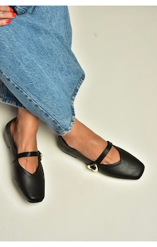 Fox Shoes Y726632609 Siyah Kalp Toka Detaylı Kadın Babet