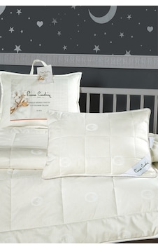 Pierre Cardin Pamuk Bebek Yastığı Pierre Cardin Pamuk Bebek Yastığı