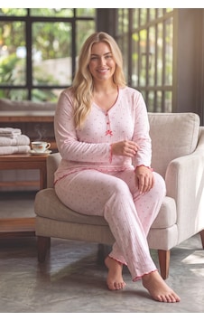 Seboteks Raporlu İnterlok Kumaş Yakası Düğmeli Kışlık Büyük Beden Kadın Pijama Takımı 2900 Pembe Seboteks Raporlu İnterlok Kumaş Yakası Düğmeli Kışlık Büyük Beden Kadın Pijama Takımı 2900 Pembe