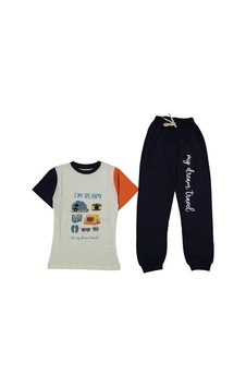 Bebegen Erkek Çocuk Ekru Füme Yakalı Kamp Baskılı Pijama Takımı Çok Renkli Bebegen Erkek Çocuk Ekru Füme Yakalı Kamp Baskılı Pijama Takımı Çok Renkli