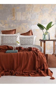 Apricitas Trikolu Battaniyeli Set Stampıno Terracotta Çift Kişilik Kiremit Apricitas Trikolu Battaniyeli Set Stampıno Terracotta Çift Kişilik Kiremit