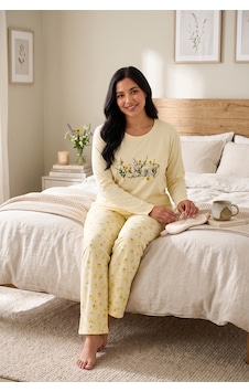 Seboteks Mevsimlik Kumaş Bisiklet Yaka Uzun Kollu Büyük Beden Kadın Pijama Takımı 400 Sarı Seboteks Mevsimlik Kumaş Bisiklet Yaka Uzun Kollu Büyük Beden Kadın Pijama Takımı 400 Sarı