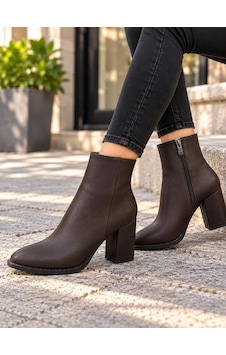 Asmi Shoes Kadın Silva Kahverengi Deri Yandan Fermuarlı Toka Detaylı 7 Cm Kalın Topuklu Sivri Burunlu Yeni Sezon Günlük Bot Asmi Shoes Kadın Silva Kahverengi Deri Yandan Fermuarlı Toka Detaylı 7 Cm Kalın Topuklu Sivri Burunlu Yeni Sezon Günlük Bot