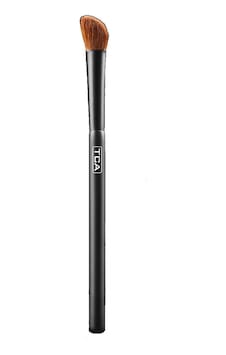 Tca Studıo Make-Up Angled Eyeshadow Brush - 1125 Tca Studıo Make-Up Angled Eyeshadow Brush - 1125