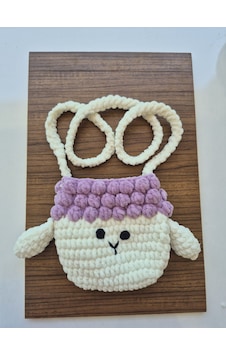 Çanta Kuzu. Amigurumi Beyaz-Mor Çanta Kuzu. Amigurumi Beyaz-Mor