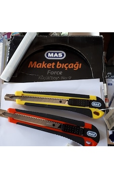 Maket Bıçağı Bion Marka 2 Adet + 1 Kutu Maket Bıçağı 10 Adet Maket Bıçağı Bion Marka 2 Adet + 1 Kutu Maket Bıçağı 10 Adet