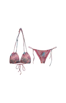 İpli Üçgen Kesim Perde Model Ayarlanabilir Bağlamalı Bikini Takım Pembe İpli Üçgen Kesim Perde Model Ayarlanabilir Bağlamalı Bikini Takım Pembe