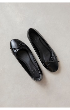 Wolk Shoes Lily Kadın Fiyonk Detay Deri Babet Siyah